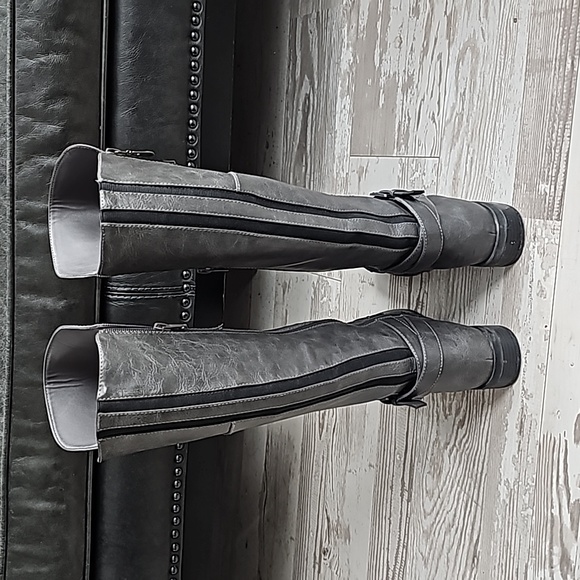 GUESS Gray tall (to knee) riding boots. Size 7 - Picture 6 of 8